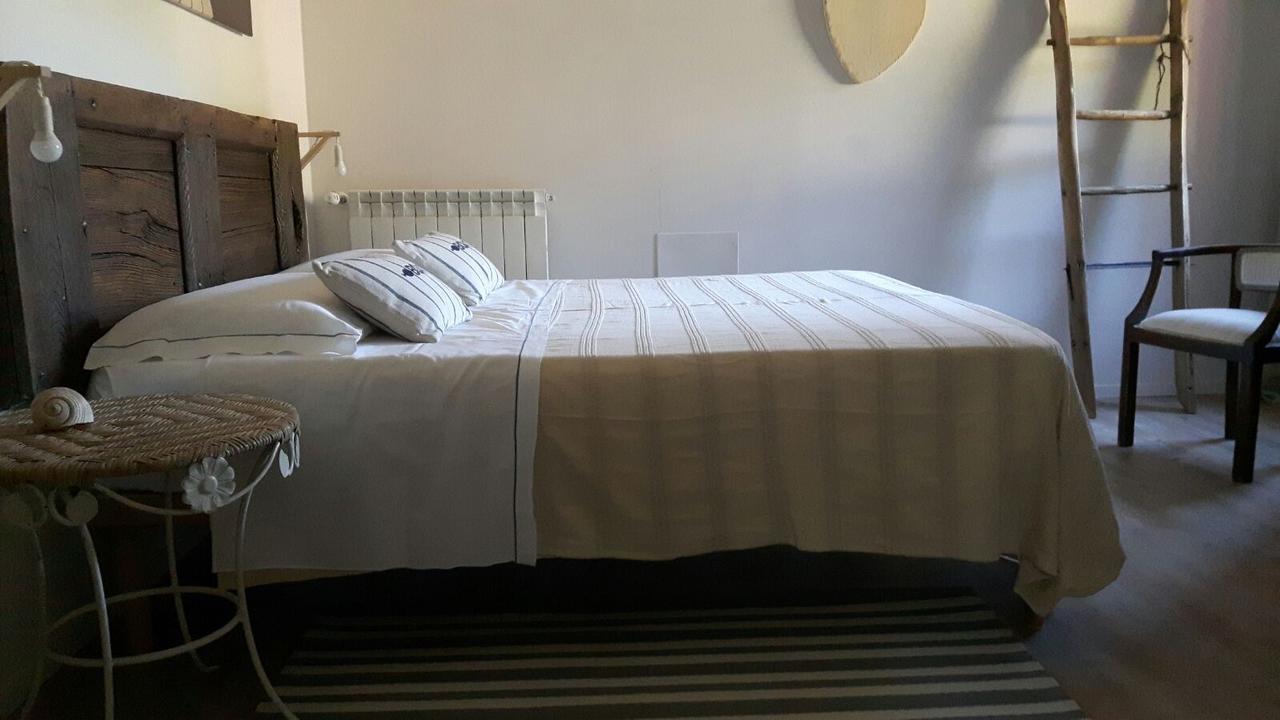 B&B Ocagiuliva Riparbella Bagian luar foto